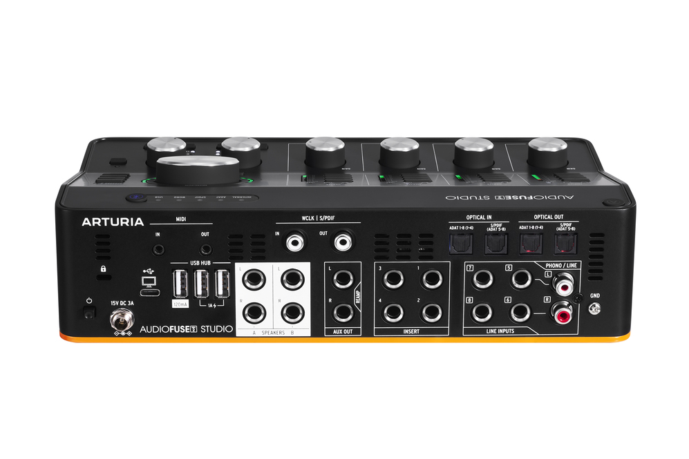 Arturia AudioFuse Studio Rev2 | Вигляд ззаду